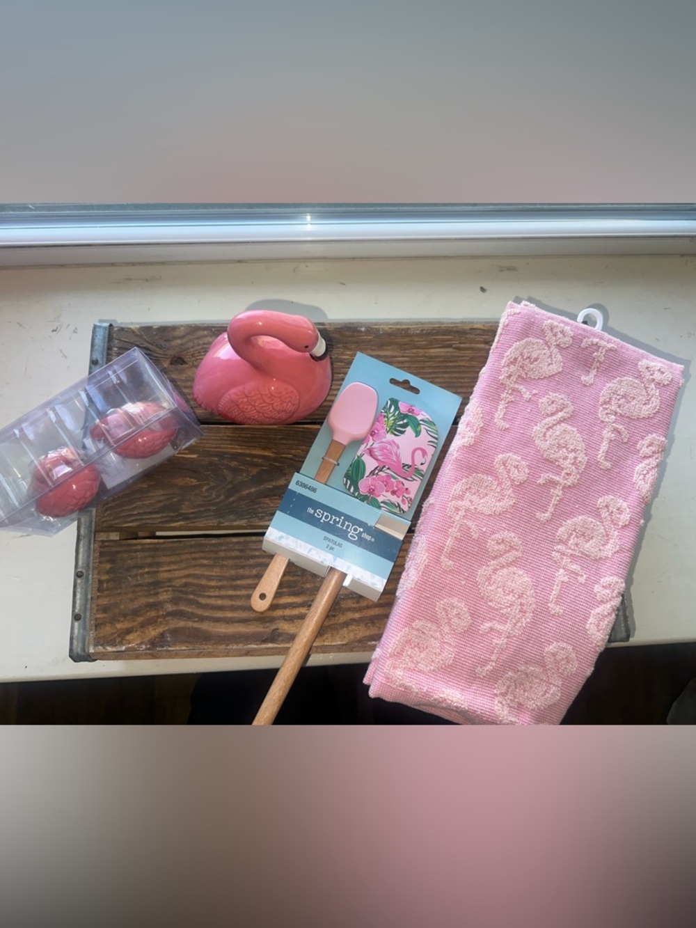 Flamingo Kitchen Gift Set-Silicone Spatula & Towel & Sponge Holder & salt/pepper - Picture 2 of 5